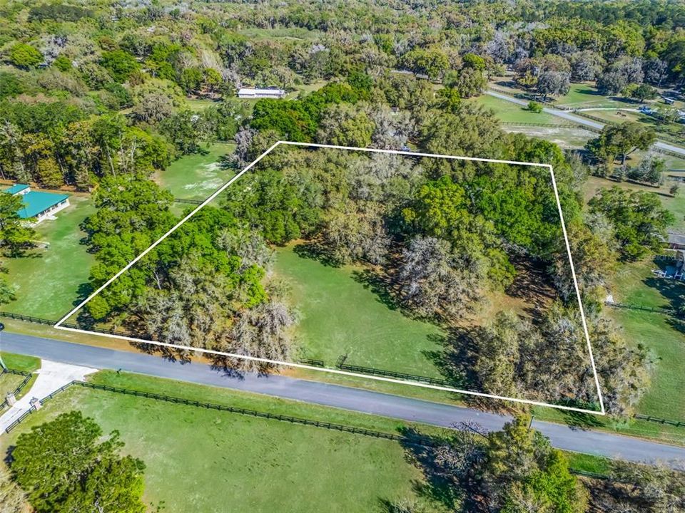 待售: $335,000 (4.20 acres)