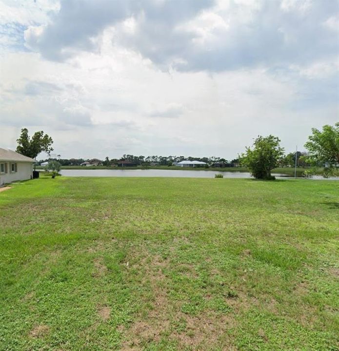 待售: $97,500 (0.23 acres)