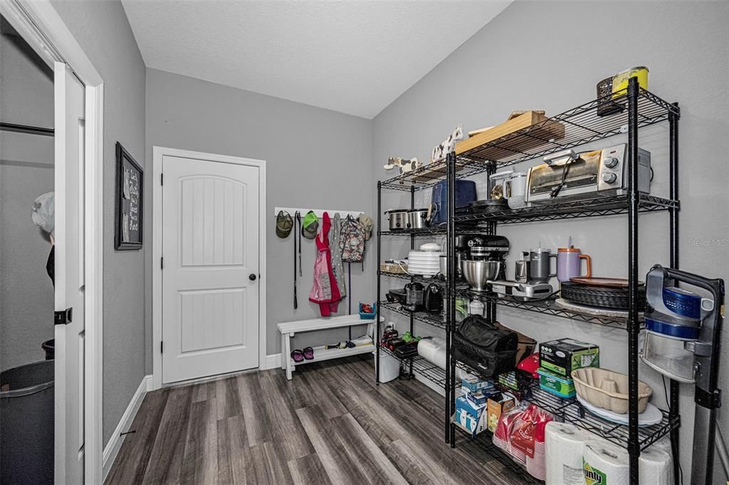 For Sale: $519,900 (4 beds, 3 baths, 2367 Square Feet)