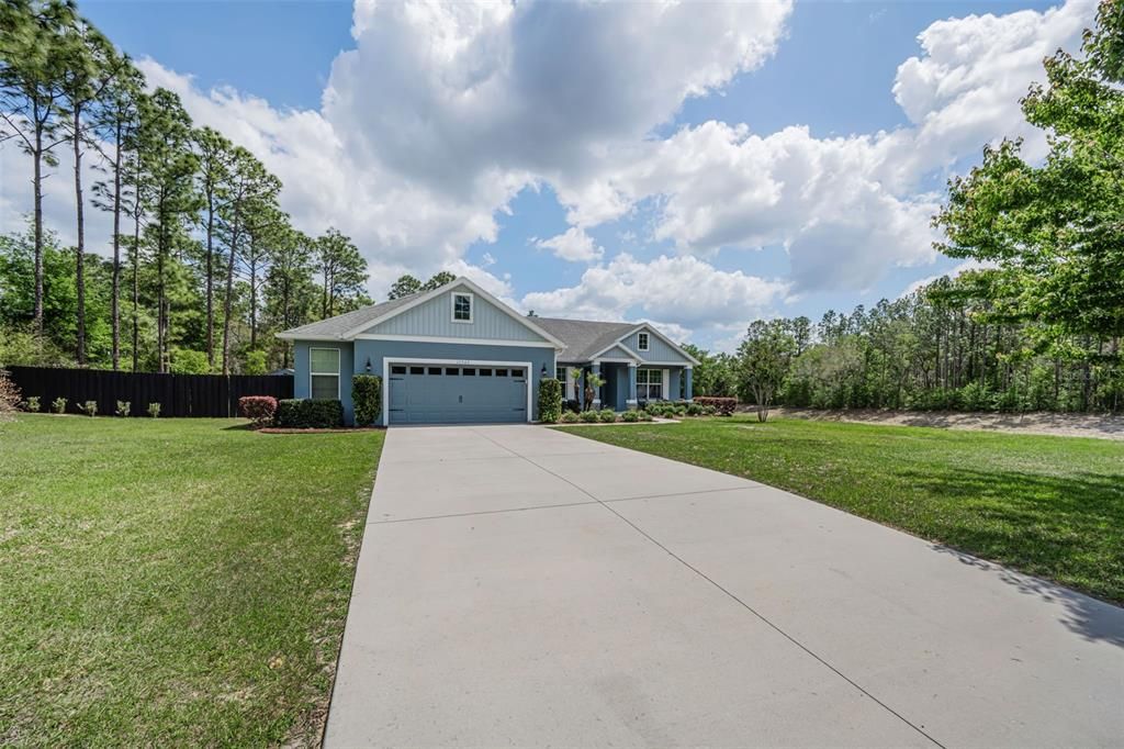 For Sale: $519,900 (4 beds, 3 baths, 2367 Square Feet)