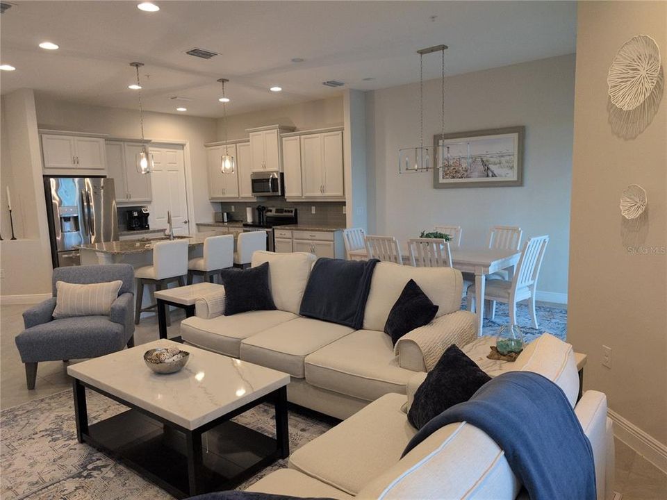 For Sale: $509,000 (3 beds, 3 baths, 2390 Square Feet)