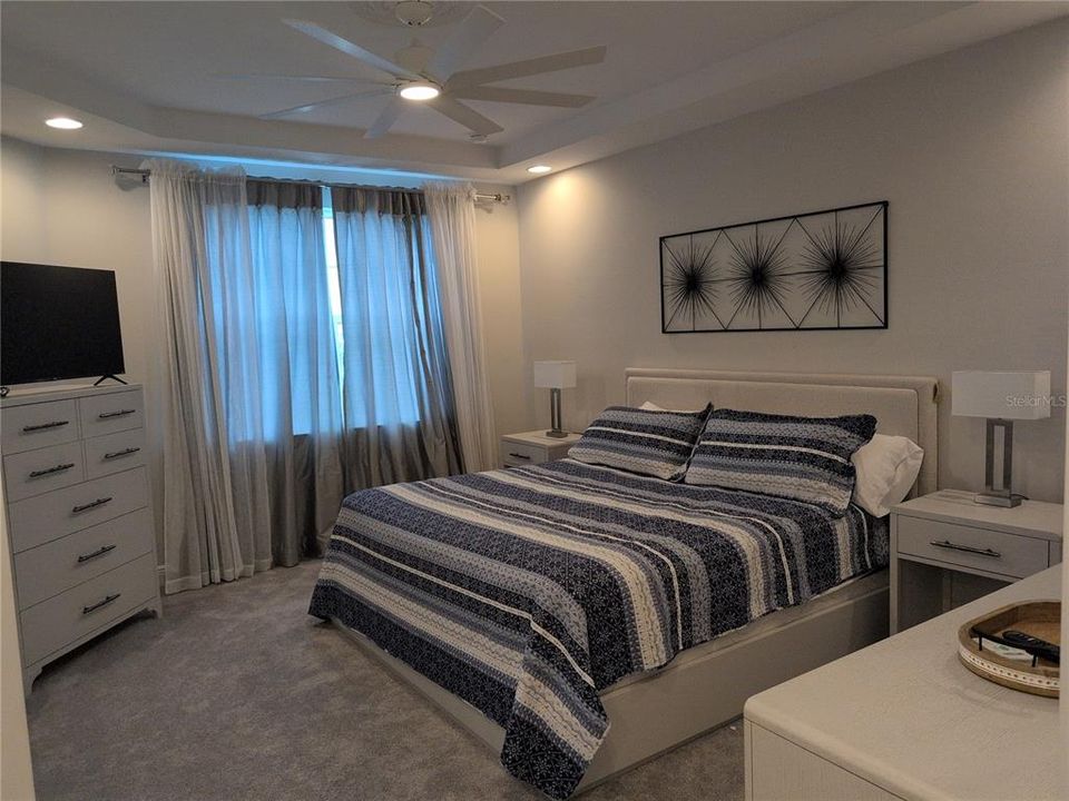 For Sale: $509,000 (3 beds, 3 baths, 2390 Square Feet)