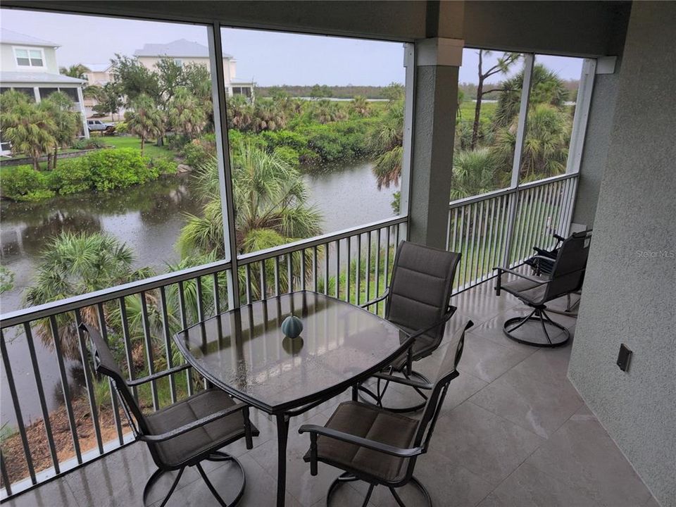 For Sale: $509,000 (3 beds, 3 baths, 2390 Square Feet)
