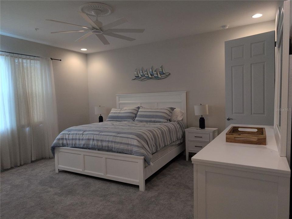 For Sale: $509,000 (3 beds, 3 baths, 2390 Square Feet)