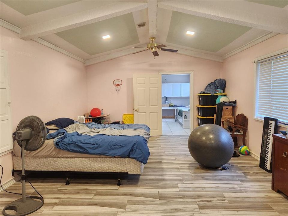 En Venta: $575,000 (4 camas, 4 baños, 4000 Pies cuadrados)