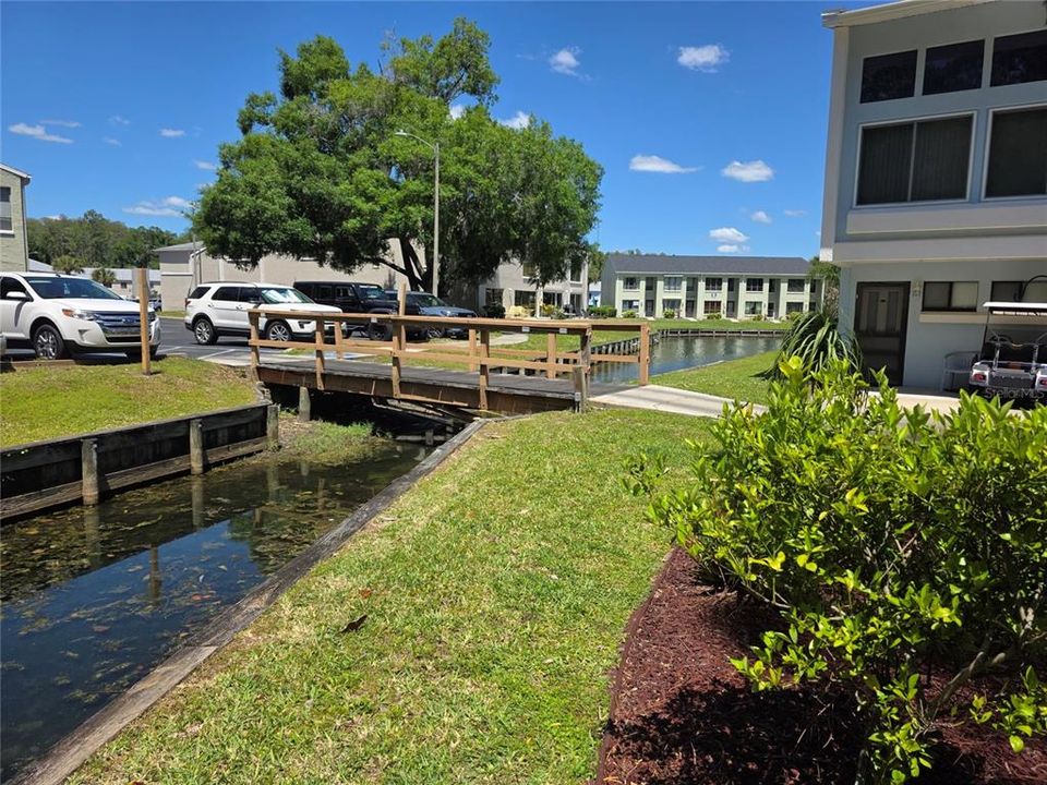 For Sale: $268,900 (2 beds, 2 baths, 1368 Square Feet)