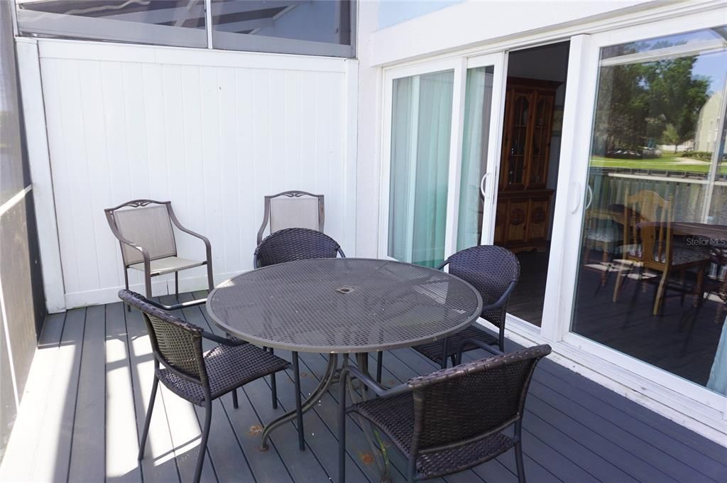 For Sale: $268,900 (2 beds, 2 baths, 1368 Square Feet)