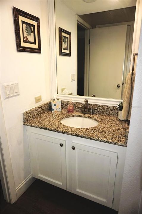 For Sale: $268,900 (2 beds, 2 baths, 1368 Square Feet)