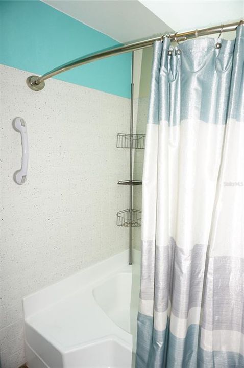 For Sale: $268,900 (2 beds, 2 baths, 1368 Square Feet)