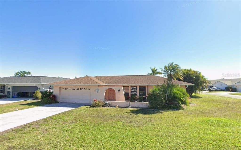 Recently Sold: $250,000 (2 beds, 2 baths, 1603 Square Feet)