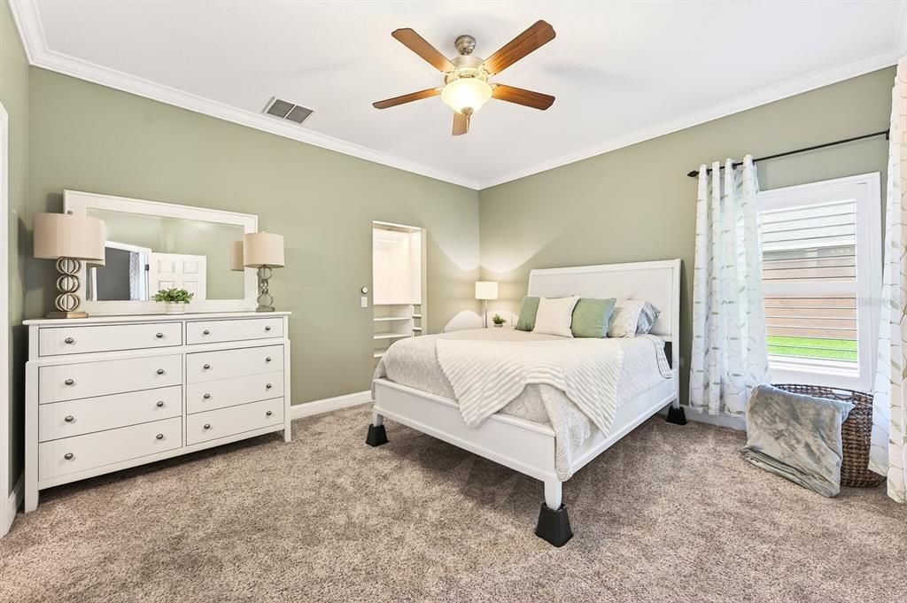 Active With Contract: $450,000 (4 beds, 2 baths, 1880 Square Feet)