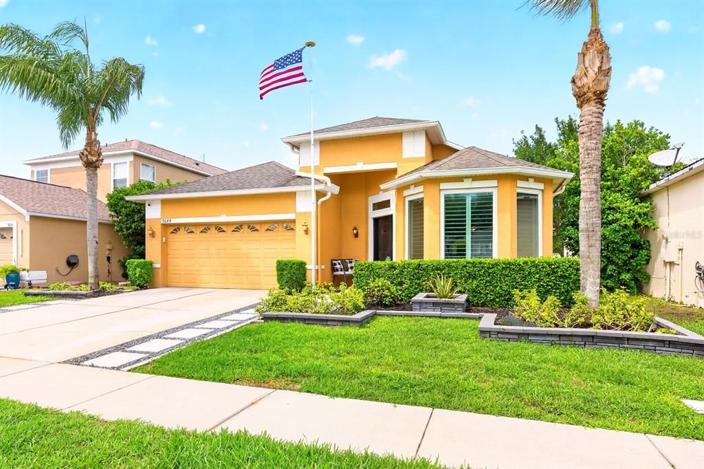 Active With Contract: $450,000 (4 beds, 2 baths, 1880 Square Feet)
