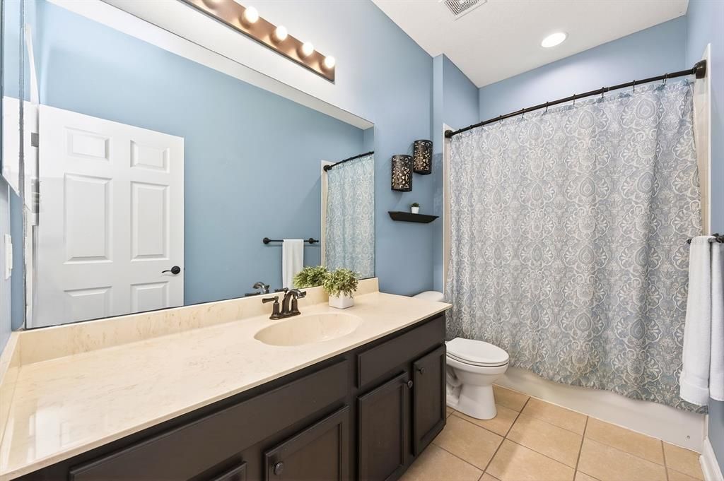 Active With Contract: $450,000 (4 beds, 2 baths, 1880 Square Feet)
