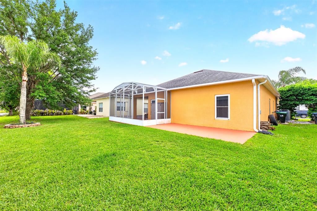 Active With Contract: $450,000 (4 beds, 2 baths, 1880 Square Feet)