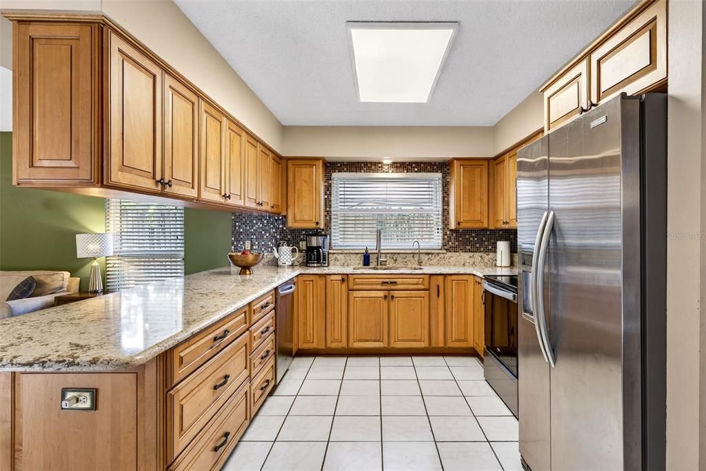 Activo con contrato: $469,900 (3 camas, 2 baños, 2060 Pies cuadrados)