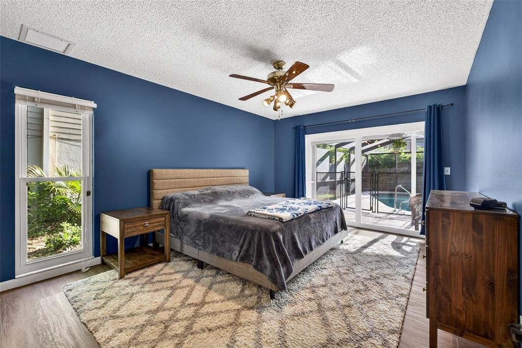 Activo con contrato: $469,900 (3 camas, 2 baños, 2060 Pies cuadrados)