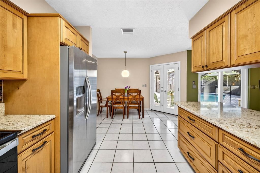 Activo con contrato: $469,900 (3 camas, 2 baños, 2060 Pies cuadrados)