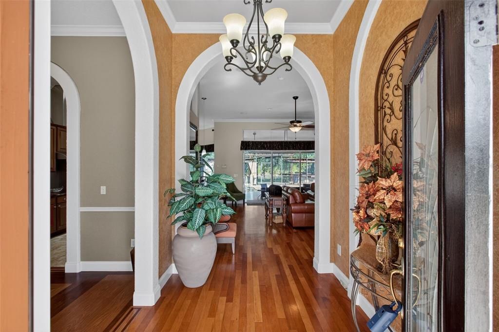 En Venta: $1,085,000 (5 camas, 4 baños, 4209 Pies cuadrados)