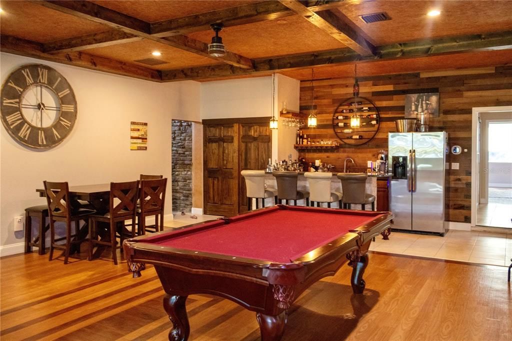 En Venta: $1,085,000 (5 camas, 4 baños, 4209 Pies cuadrados)