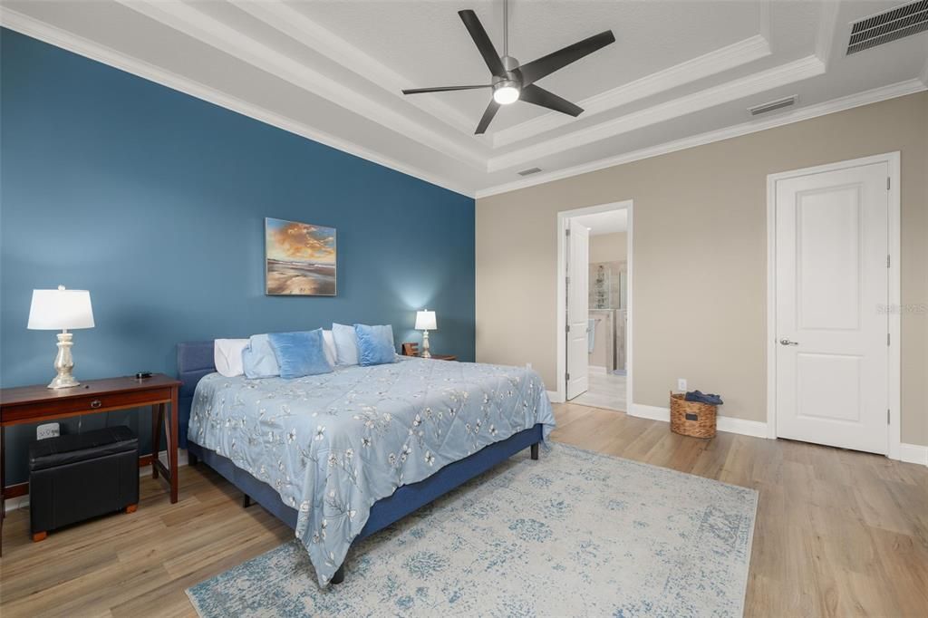 For Sale: $650,000 (4 beds, 3 baths, 2517 Square Feet)