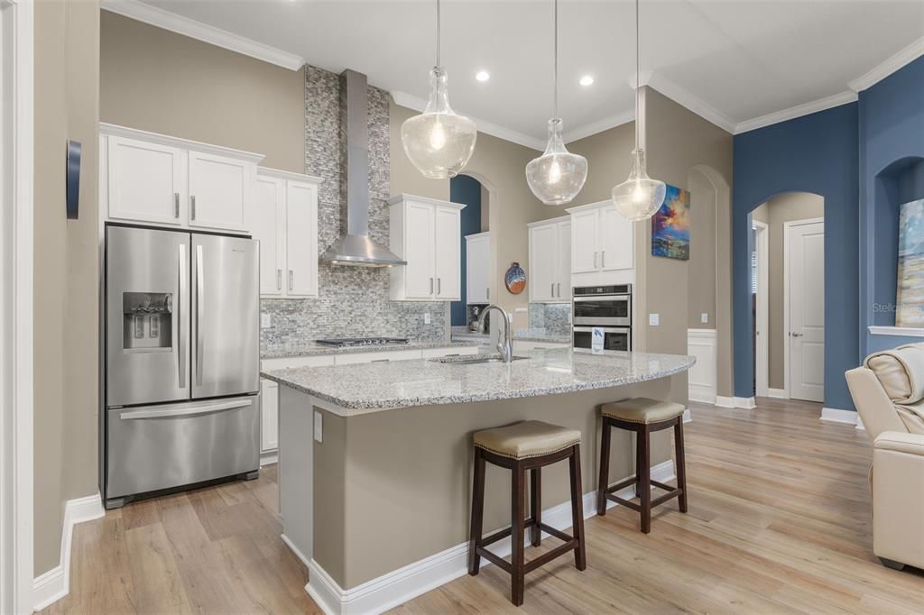 For Sale: $650,000 (4 beds, 3 baths, 2517 Square Feet)