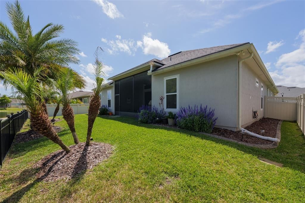 For Sale: $650,000 (4 beds, 3 baths, 2517 Square Feet)