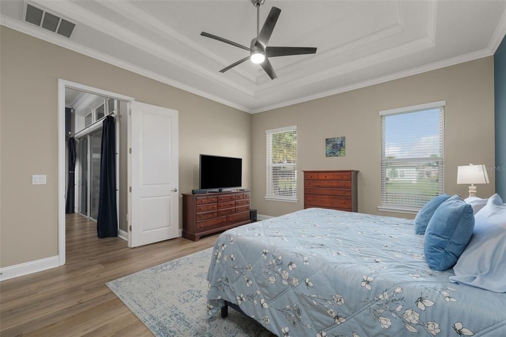 For Sale: $650,000 (4 beds, 3 baths, 2517 Square Feet)