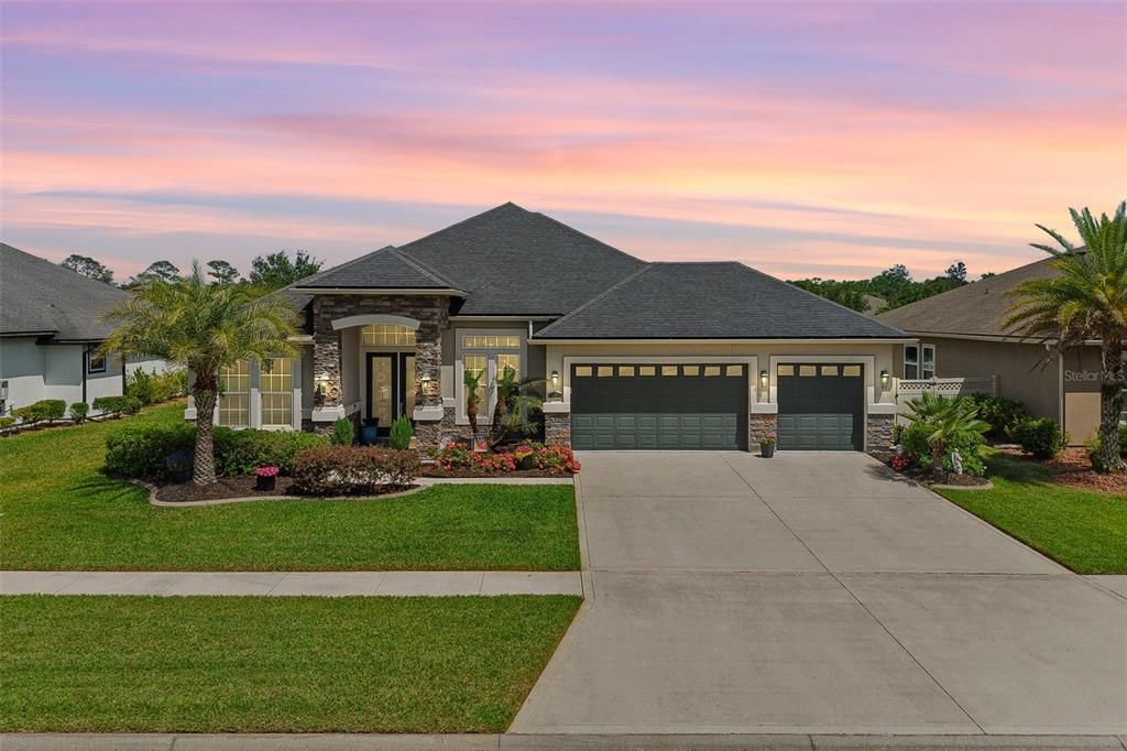 For Sale: $650,000 (4 beds, 3 baths, 2517 Square Feet)