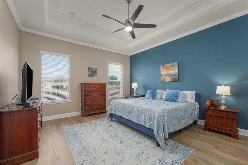 For Sale: $650,000 (4 beds, 3 baths, 2517 Square Feet)