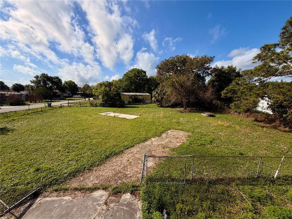 На продажу: $39,900 (0.24 acres)