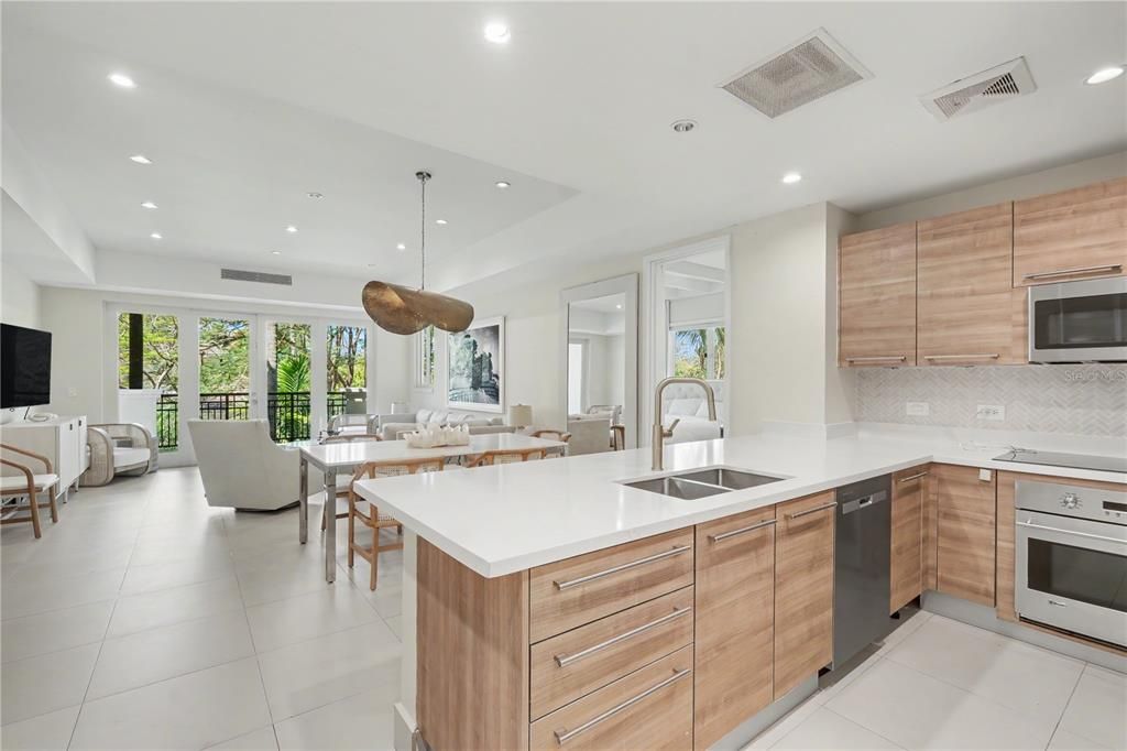 En Venta: $3,200,000 (3 camas, 3 baños, 2306 Pies cuadrados)