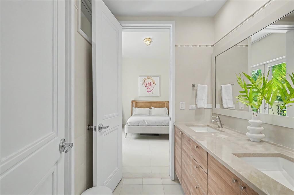 En Venta: $3,200,000 (3 camas, 3 baños, 2306 Pies cuadrados)