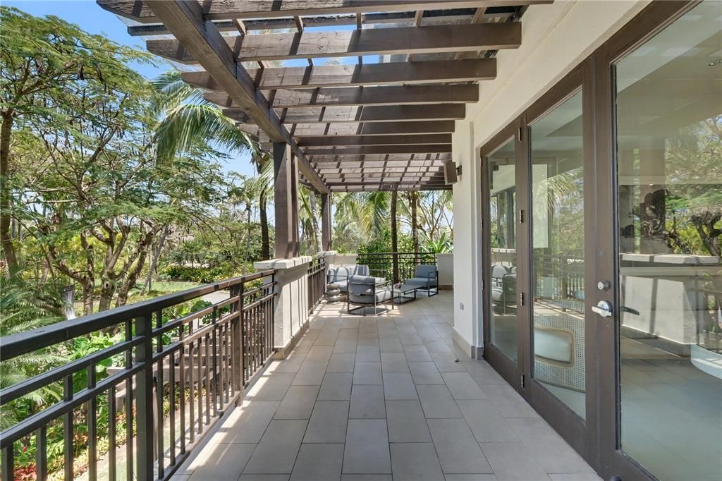 En Venta: $3,200,000 (3 camas, 3 baños, 2306 Pies cuadrados)