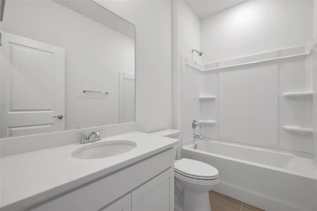 En Venta: $529,590 (4 camas, 3 baños, 2542 Pies cuadrados)
