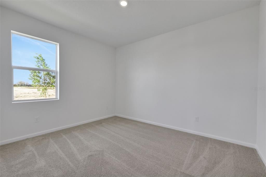 En Venta: $529,590 (4 camas, 3 baños, 2542 Pies cuadrados)