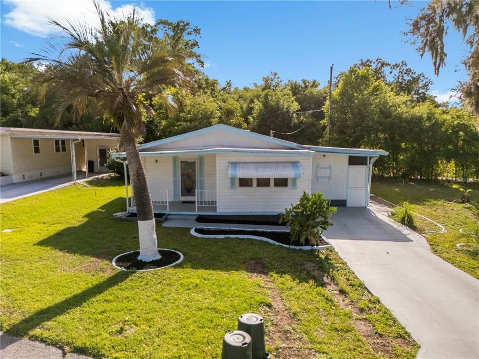 For Sale: $95,000 (2 beds, 2 baths, 864 Square Feet)