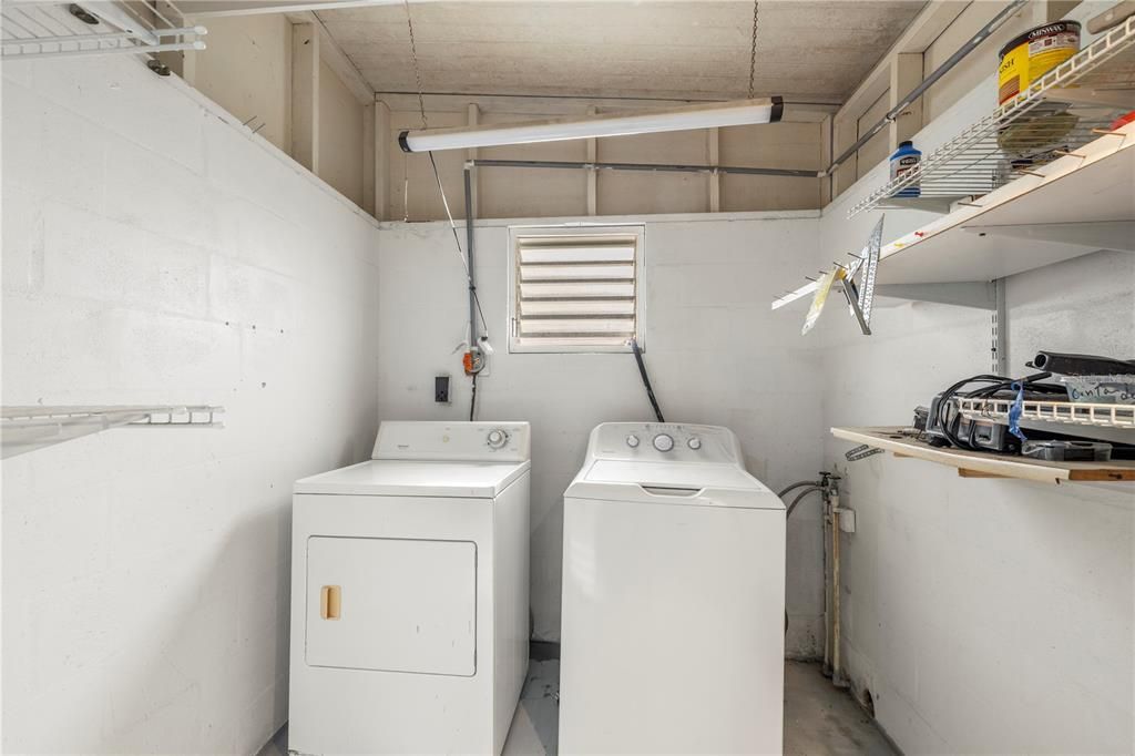 For Sale: $95,000 (2 beds, 2 baths, 864 Square Feet)