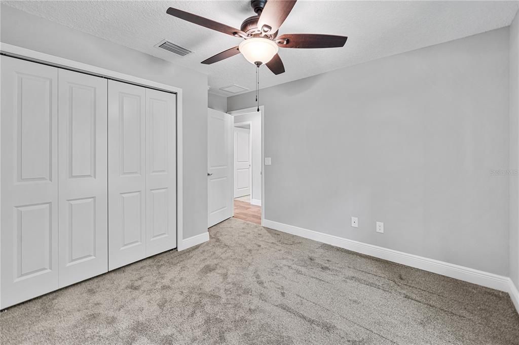 For Sale: $265,000 (3 beds, 2 baths, 1292 Square Feet)