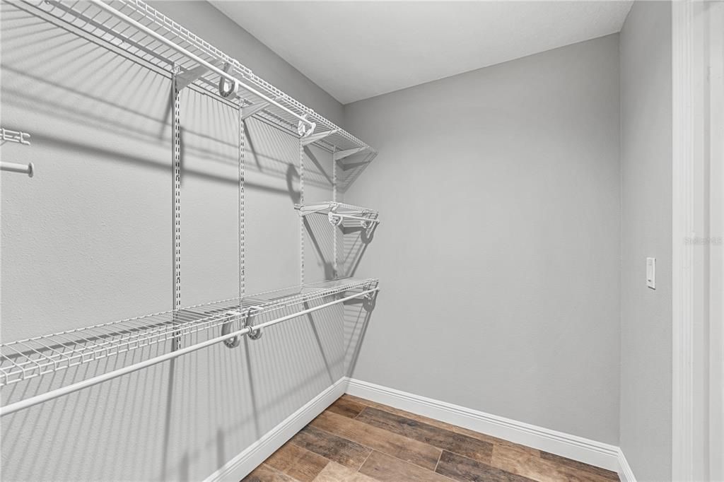 For Sale: $265,000 (3 beds, 2 baths, 1292 Square Feet)
