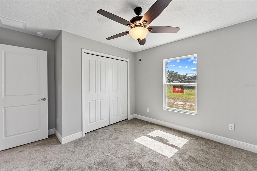 For Sale: $265,000 (3 beds, 2 baths, 1292 Square Feet)