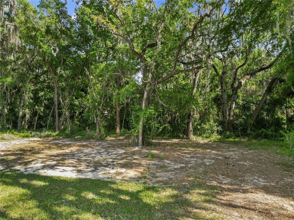For Sale: $265,000 (3 beds, 2 baths, 1292 Square Feet)