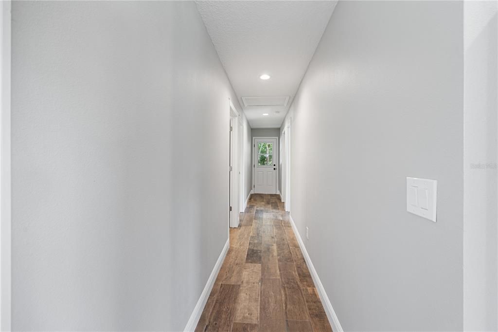 For Sale: $265,000 (3 beds, 2 baths, 1292 Square Feet)