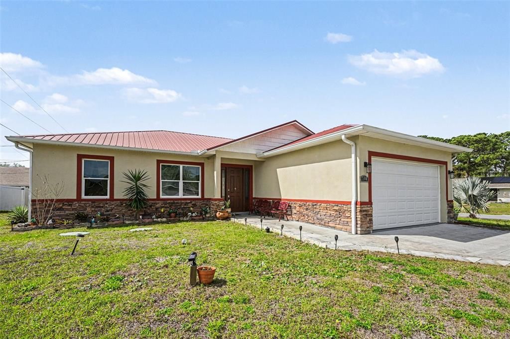 For Sale: $330,000 (3 beds, 2 baths, 1630 Square Feet)