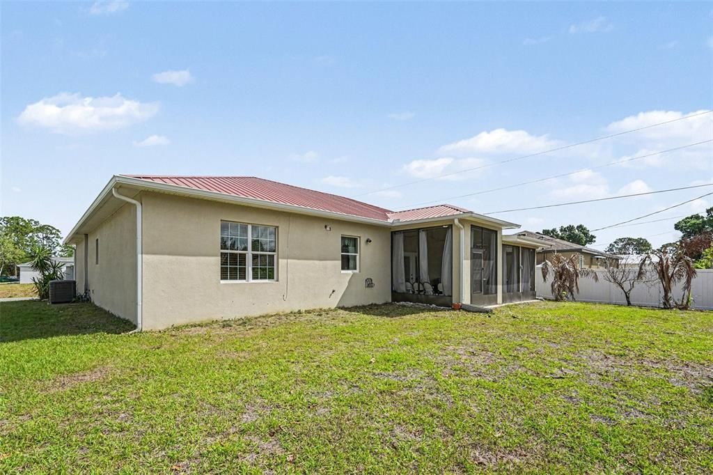 For Sale: $330,000 (3 beds, 2 baths, 1630 Square Feet)