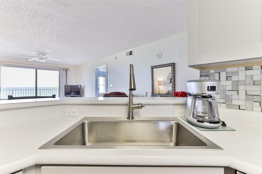 待售: $449,900 (2 贝兹, 2 浴室, 1200 平方英尺)