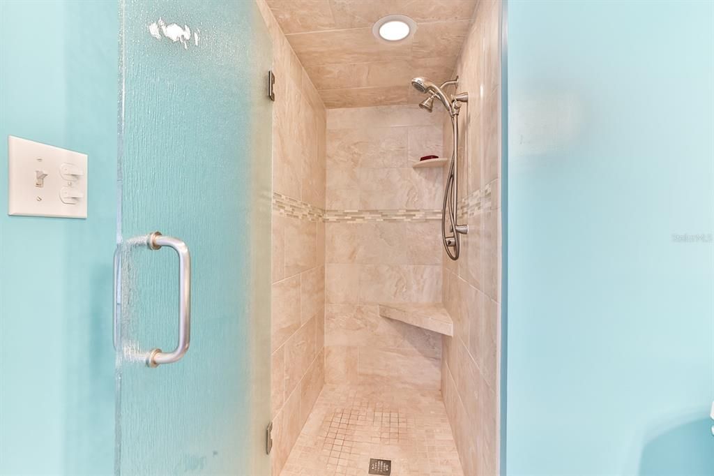 待售: $449,900 (2 贝兹, 2 浴室, 1200 平方英尺)