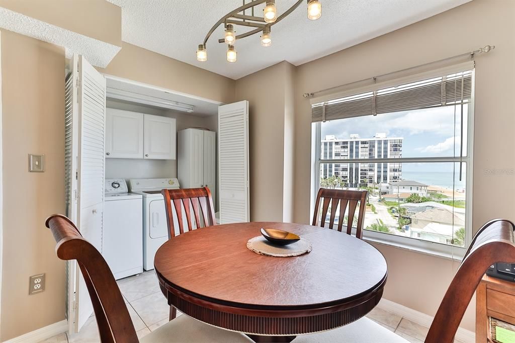 待售: $449,900 (2 贝兹, 2 浴室, 1200 平方英尺)