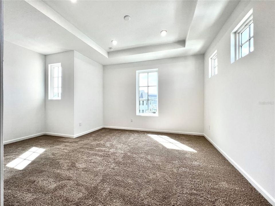 En Renta: $4,450 (4 camas, 2 baños, 2266 Pies cuadrados)