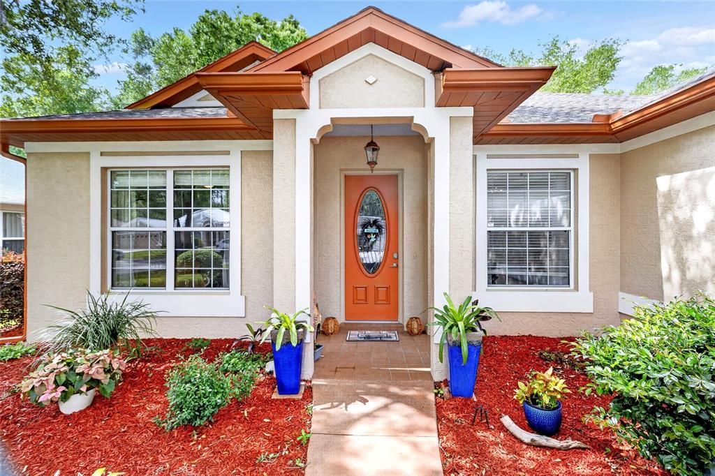 For Sale: $380,000 (3 beds, 2 baths, 1943 Square Feet)