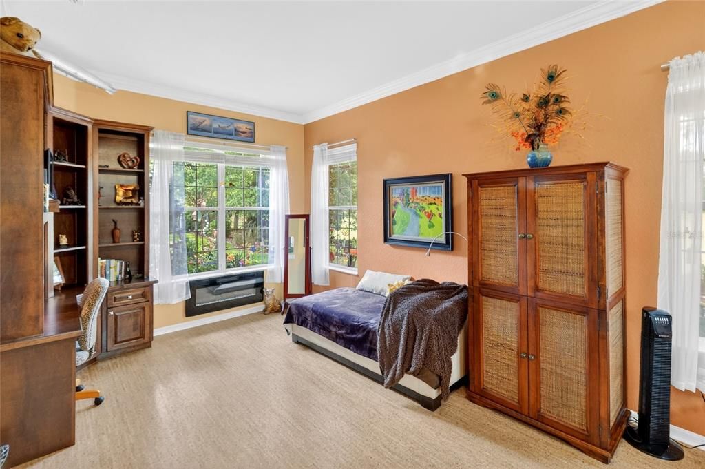 For Sale: $380,000 (3 beds, 2 baths, 1943 Square Feet)
